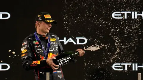 Afición mexicana durante premiación en el GP de Abu Dabi: "Ching*s a tu madr*, Verstappen"