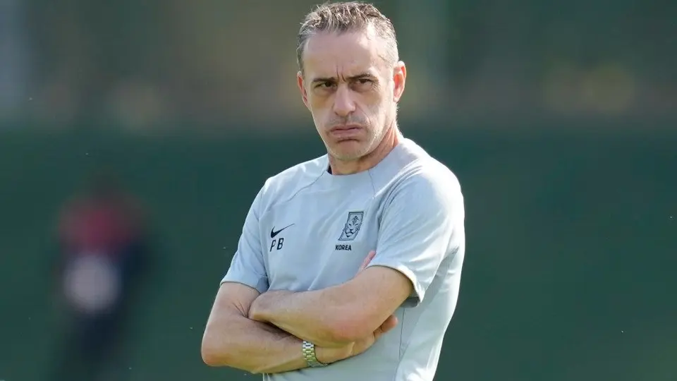 Bento, molesto con la calendarización del Mundial: 'No es justo jugar con 72 horas de margen'