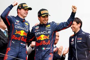 Checo Pérez y las veces que ayudó a Verstappen para ganar el Bicampeonato de la F1