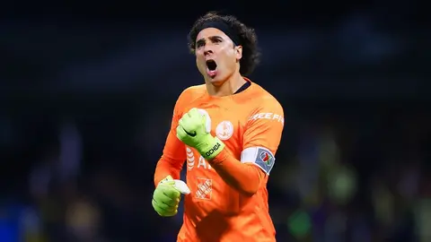 Memo Ochoa: 'Es bonito romper récords, pero lo importante es el título'