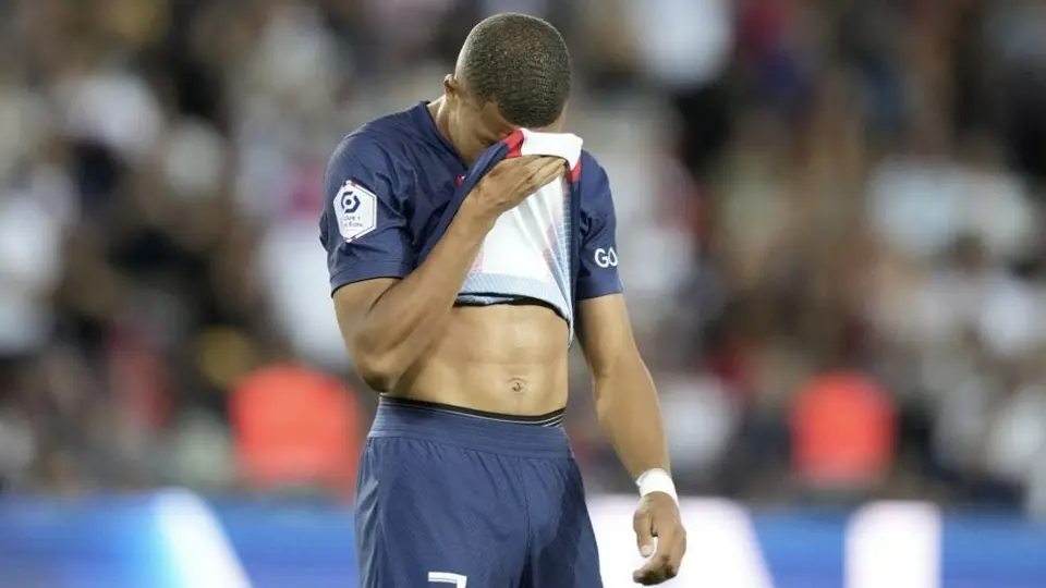 UEFA sancionó a ocho equipos por violar el Fair-Play financiero
