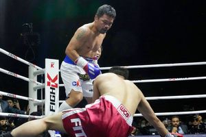 Manny Pacquiao venció a DK Yoo, peleador de artes marciales mixtas, por decisión unánime