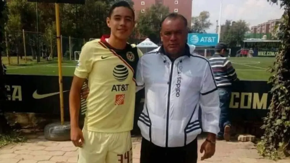 Emilio Lara con Rafael Moreno, su descubridor en Atizapán para Nido Águila | RAÚL SARMIENTO