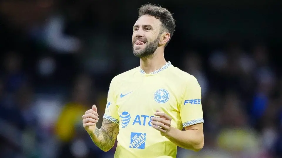Layún: 'Tano y su cuerpo técnico no nos han permitido relajarnos, están enfocados en corregir'
