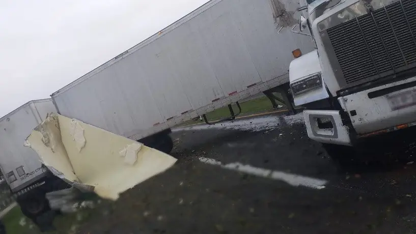 Tigres: Aficionados felinos se quedaron varados en la carretera por accidente