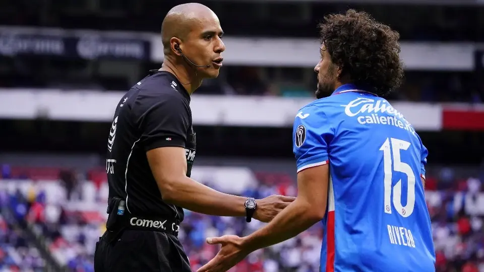 Cruz Azul: Árbitro asistente ofendió a los jugadores de La Máquina; 'Los argentinos son un cáncer'