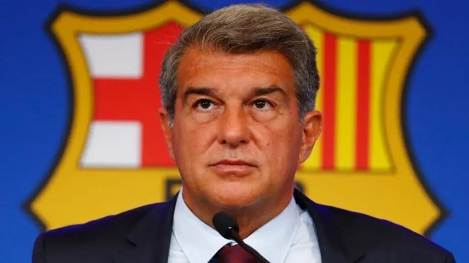 Van der Vaart sobre situación financiera del Barcelona: "Laporta es imbéc..."