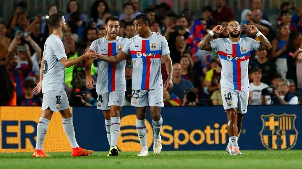 Barcelona: Prepara video de despedida para Memphis Depay