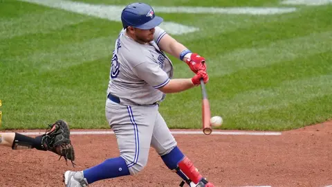 Alejandro Kirk: Impulsó carrera y Blue Jays vencieron 4-3 a Pirates para completar barrida