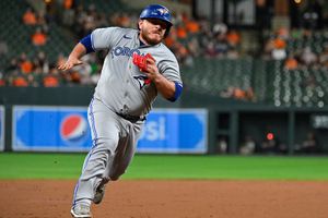 Alejandro Kirk: Cuatro imparables, pero no pudo evitar la derrota de Toronto ante Baltimore