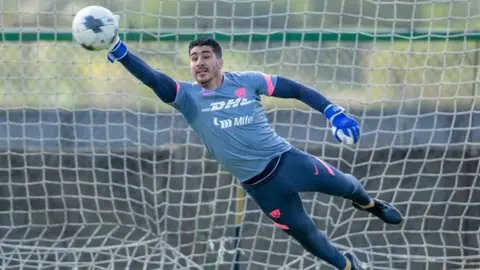 Crítica RÉCORD. Beto Bernard: 'Pumas primero quería un portero extranjero para este torneo'