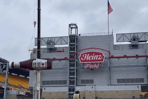 Steelers: Quitaron la emblemática botella de catsup de la casa de los Acereros