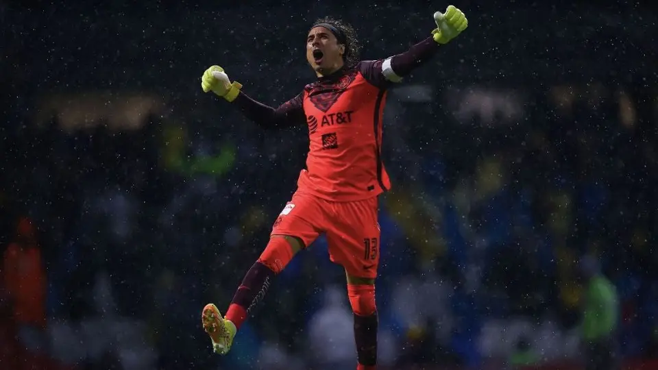 Faitelson sobre Ochoa: "Es una leyenda de América, hay que retenerle"