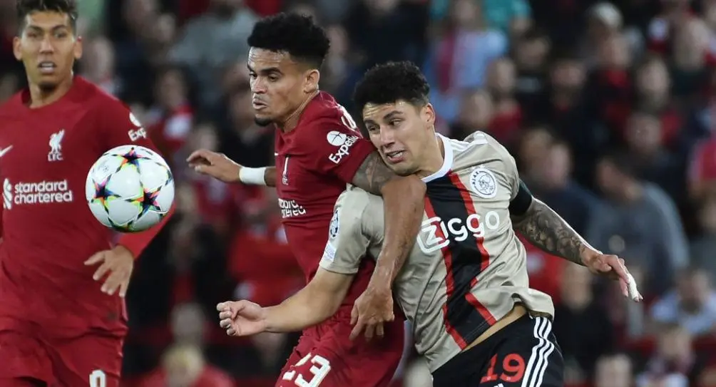 Jorge Sánchez durante un partido del Ajax | AP