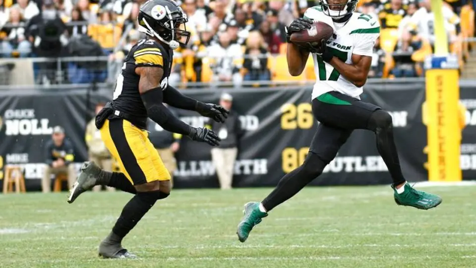 NFL: Wilson lideró voltereta de Jets ante Steelers en debut de Pickett