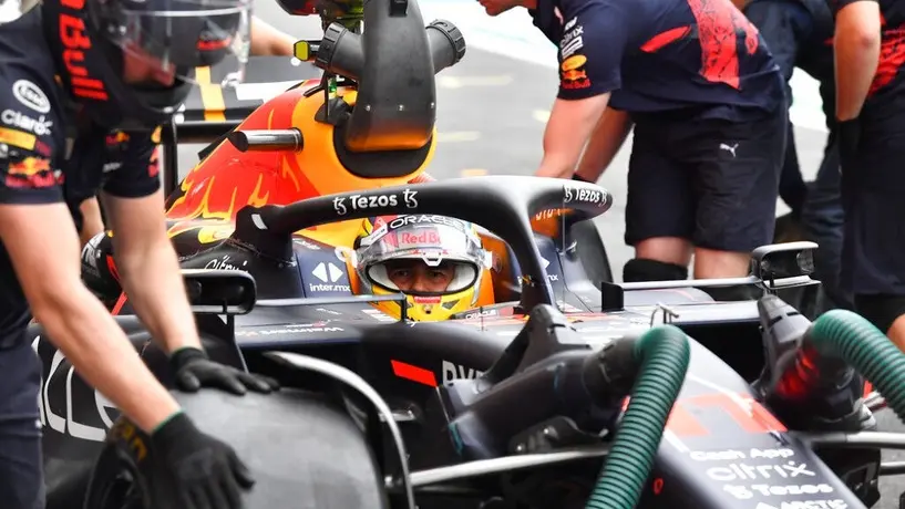 Checo Pérez terminó en primera posición en la P3 del GP de Bélgica