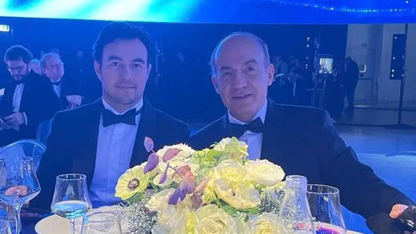 Checo Pérez: Felipe Calderón acompañó al piloto mexicano en la Gala de la FIA