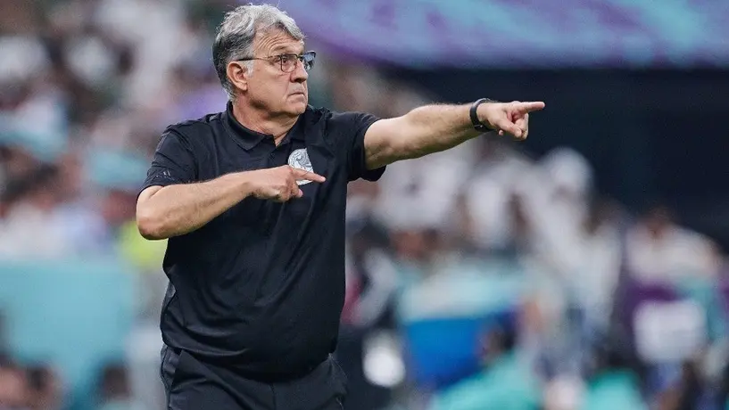 Martino fue captado disfrutando el Argentina vs Australia aún con indumentaria del Tri