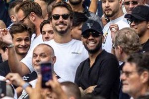 Dani Alves fue de 'infiltrado' al Santiago Bernabéu para apoyar al Barcelona