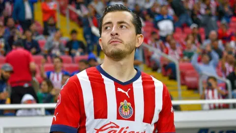 Chivas: Alan Mozo cumplió sueño de una fanática al regalarle un jersey