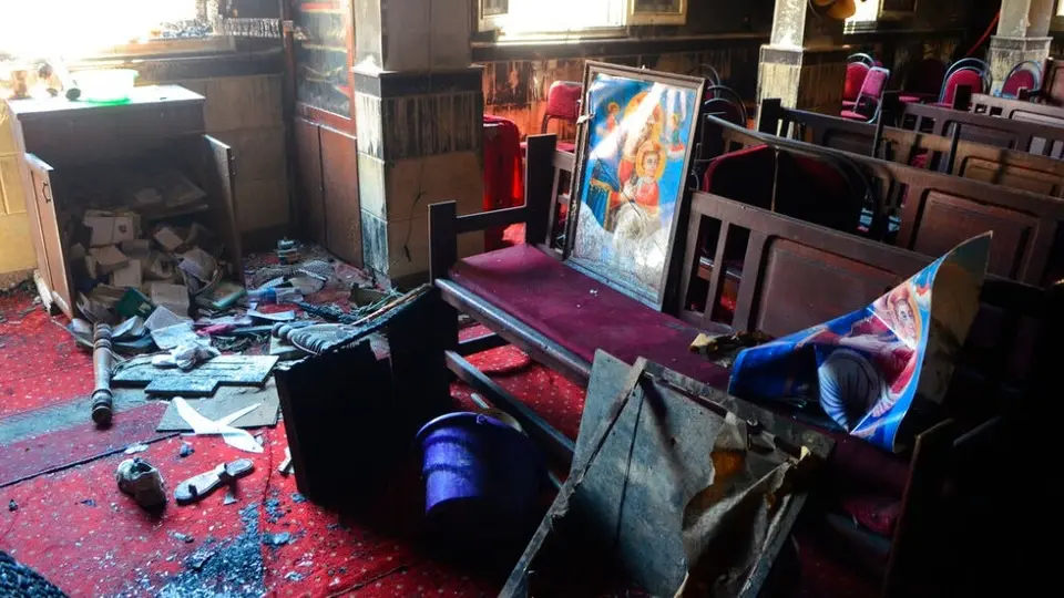 Egipto: Incendio en iglesia de El Cairo deja a 41 muertos; 10 eran niños