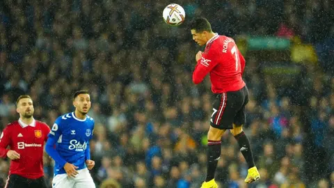 Premier League: Cristiano Ronaldo le dio la victoria al Manchester United sobre el Everton