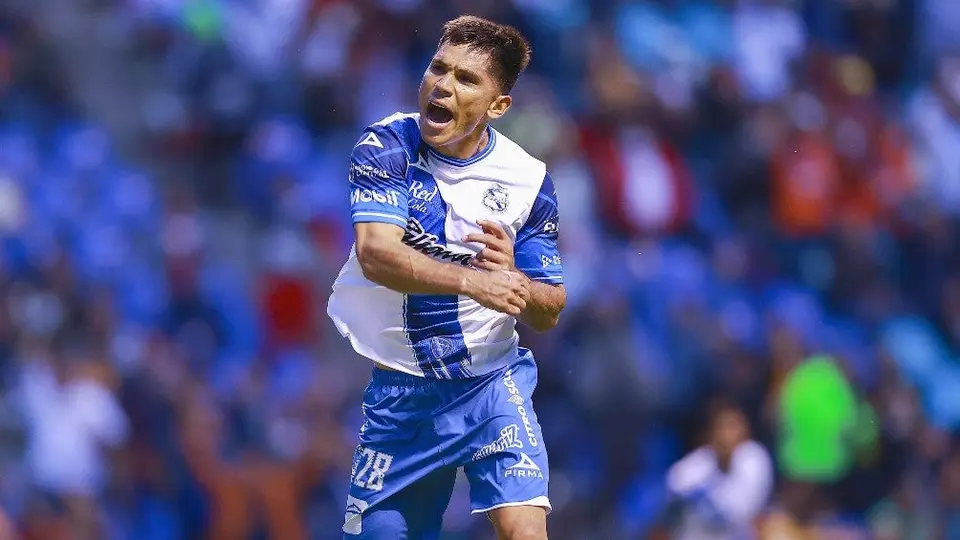Larcamón sobre Barragán: 'No saben lo que trabaja, le cuesta ganarse al doble los elogios'