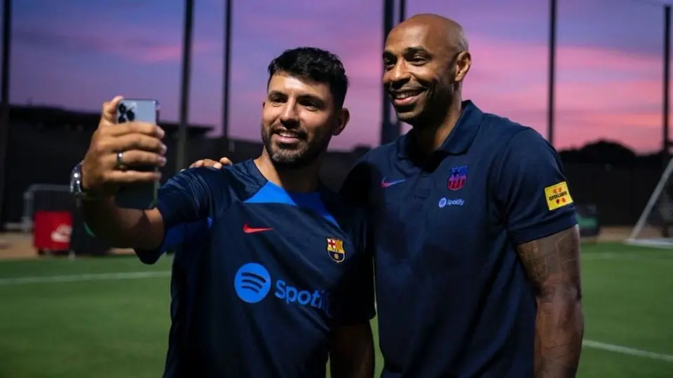 Barcelona: Kun Agüero y Thierry Henry, invitados de lujo en práctica