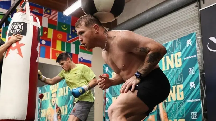 Canelo Álvarez compartió con sus hijos menores la preparación rumbo a la pelea contra Golovkin