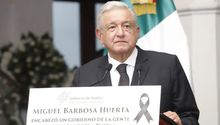 Miguel Barbosa: Hubo tres homenajes de cuerpo presente; AMLO asistió a uno de ellos