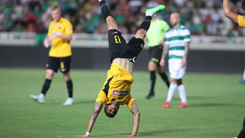 Orbelín Pineda: Anotó y dio asistencia en victoria del AEK ante el Lamia
