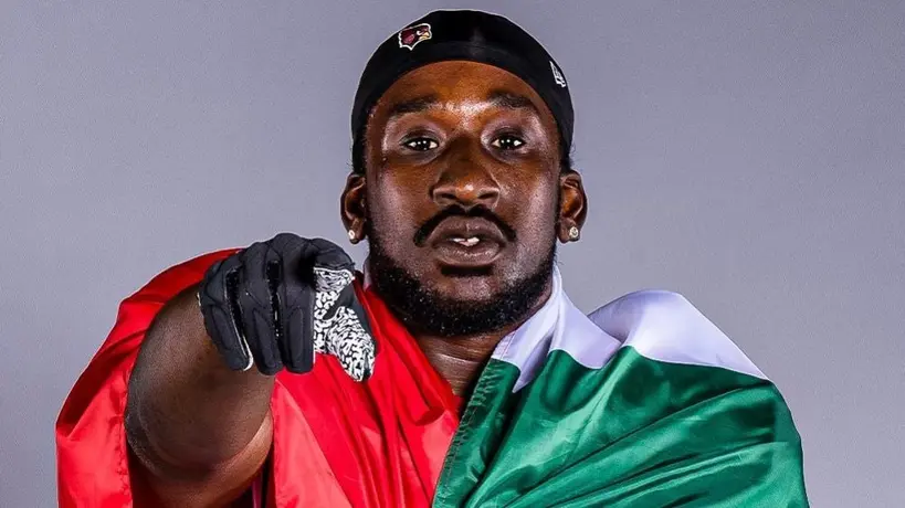 MNF México: Markus Golden de Cardinals arribó al Estadio Azteca con playera del América