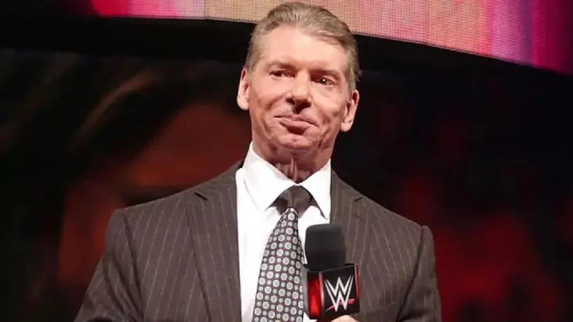 WWE: Vince McMahon anunció su retiro