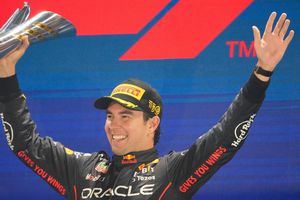 Checo Pérez: Prensa internacional se rindió ante el mexicano tras ganar en Singapur