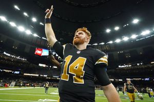 NFL: Dalton luce, Stafford se marcha y Saints superan a Rams