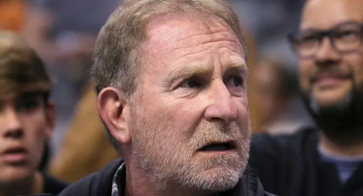 NBA: Robert Sarver, dueño de los Phoenix Suns, fue suspendido por un año