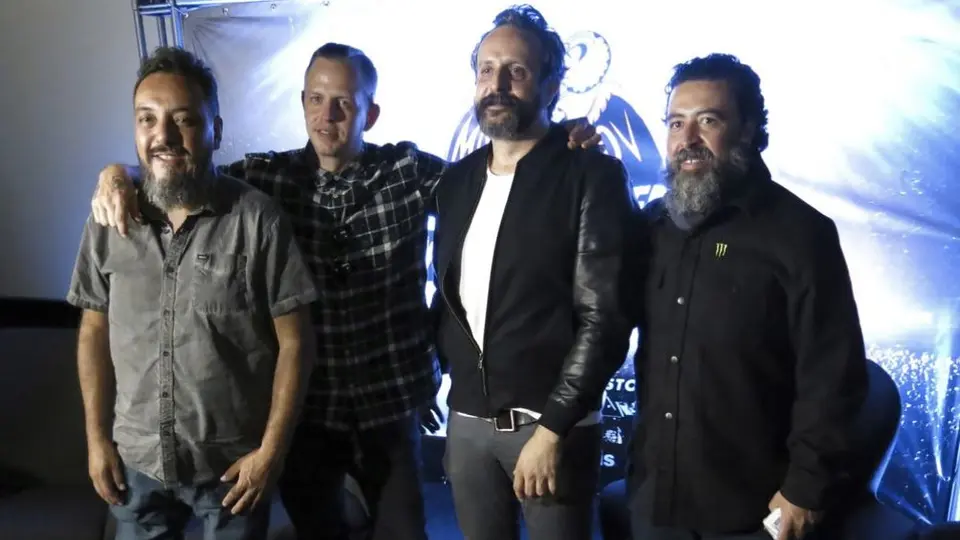 Molotov protagoniza pelea en escenario durante una presentación en Chile