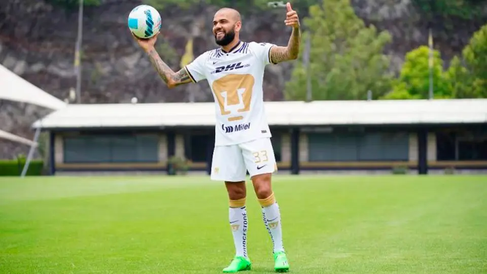 Dani Alves: Jersey '33' de Pumas , el más vendido en CU previo a debut del brasileño
