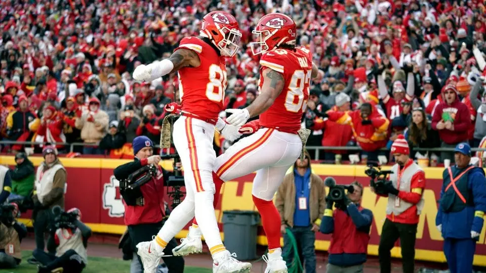 NFL: Patrick Mahomes lanzó 4 pases de TD y los Chiefs vencieron a Jaguars