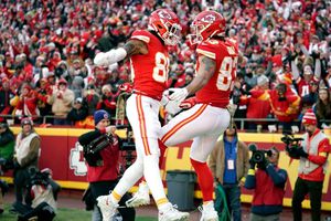 NFL: Patrick Mahomes lanzó 4 pases de TD y los Chiefs vencieron a Jaguars