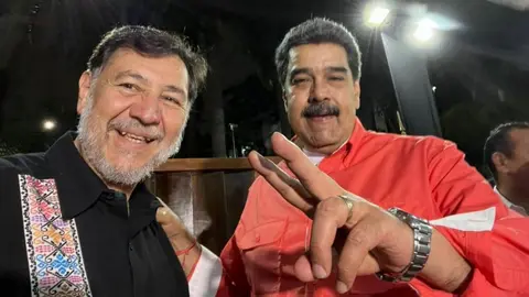 Fernández Noroña: Presumió encuentro con Nicolás Maduro en Venezuela