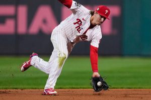 Serie Mundial: Aficionados de Phillies colocaron estampas de jugadores de Astros en urinarios