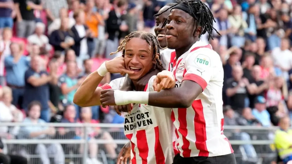 PSV humilló sin piedad al Volendam; Erick Gutiérrez entró al minuto 57