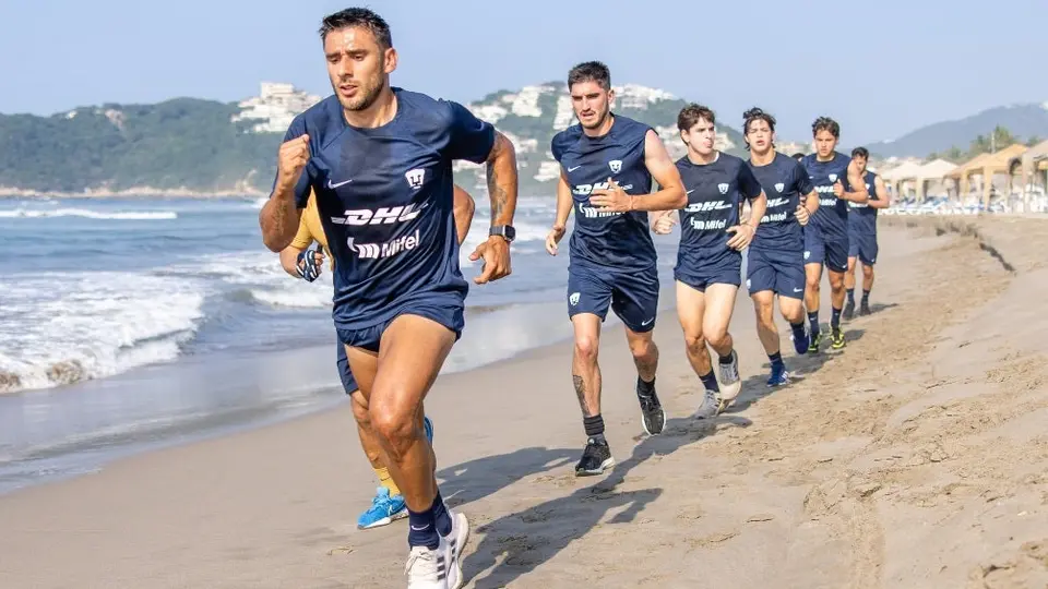 Pumas: Con 32 futbolistas, la UNAM inició pretemporada en Acapulco