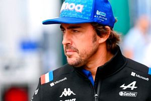 Fernando Alonso recibió homenaje tras llegar a 350 grandes premios de F1
