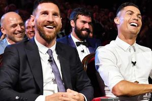 Video: Abuela elige entre Cristiano o Messi y se hace viral