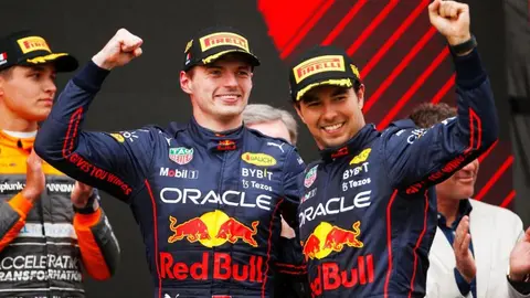 Checo Pérez elogió a fans de Verstappen: 'Son geniales para mí, son muy amables'