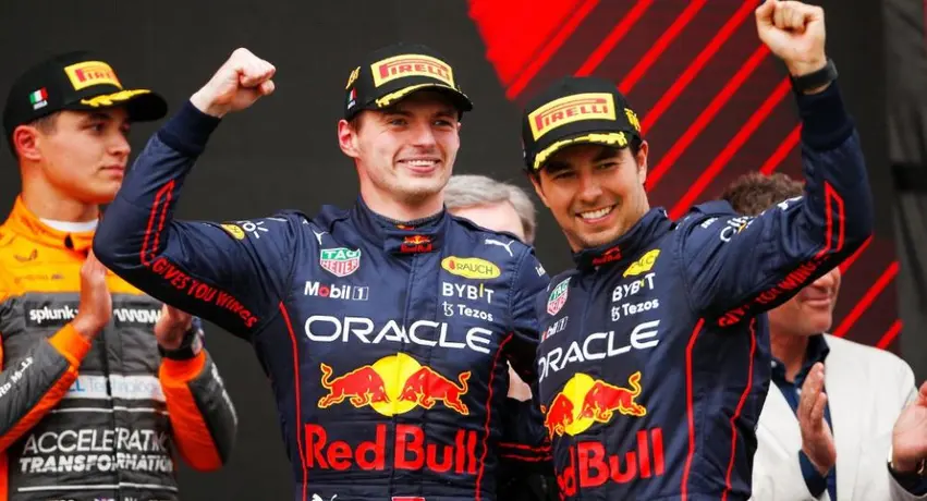 Checo Pérez elogió a fans de Verstappen: 'Son geniales para mí, son muy amables'