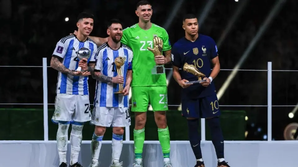 Messi, Mbappé, Dibu y Enzo, ganadores de los premios individuales en el Mundial