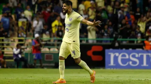Néstor Araujo sobre la salida de Jorge Sánchez: ‘Ojalá la vaya muy bien’